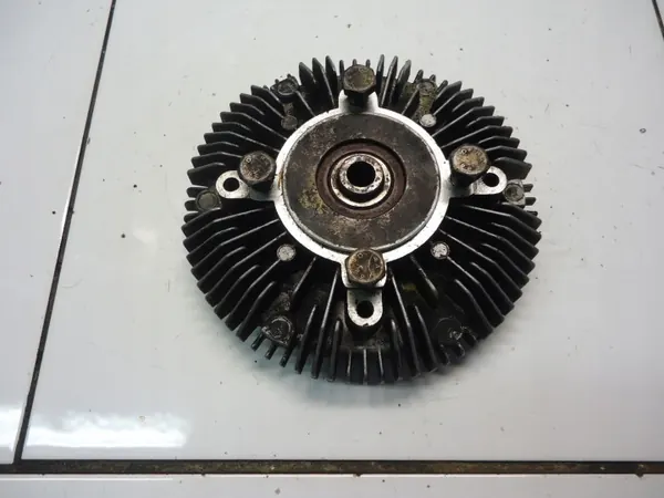 VW LT 25-35 Visköskoppling OEM 075121350B image 3