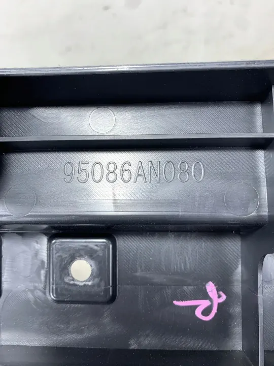 Alfombrilla maletero Subaru Outback OEM 95086AN080 image 4