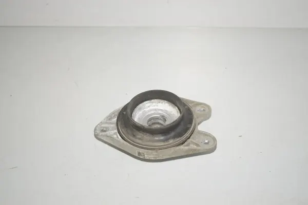OEM 31306896309 Etu-oikea jousituskiinnike BMW i3 image 3