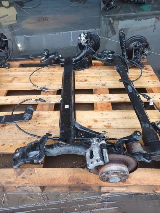 Skoda OE R3R3ED Hinterachsträger für Octavia III Kombi image 3