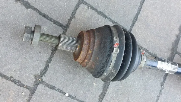 Vänster drivaxel 2.0 TDI VW Golf VI Passat B7 image 3