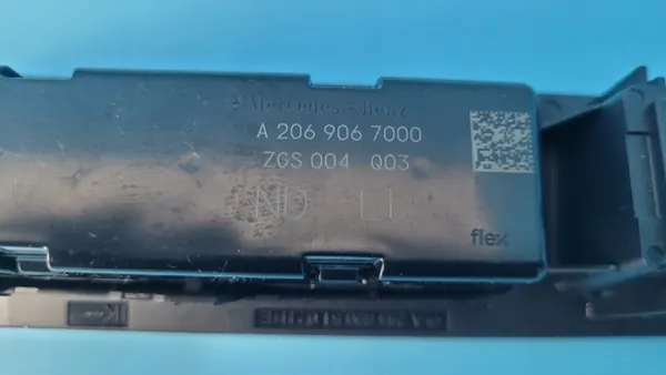 Mercedes EQE 350+ 23r Dachleuchte links OEM A2069067000 image 10