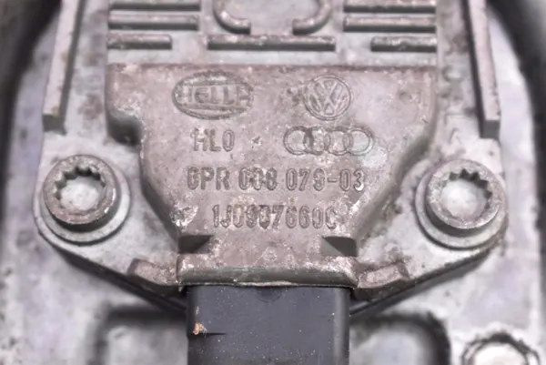 Carter d'huile OEM 03G103603AD pour VW Passat B6 2.0 TDI image 8