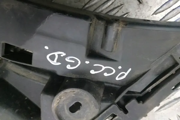 Scivolo paraurti posteriore destro VW CC 2013 image 7