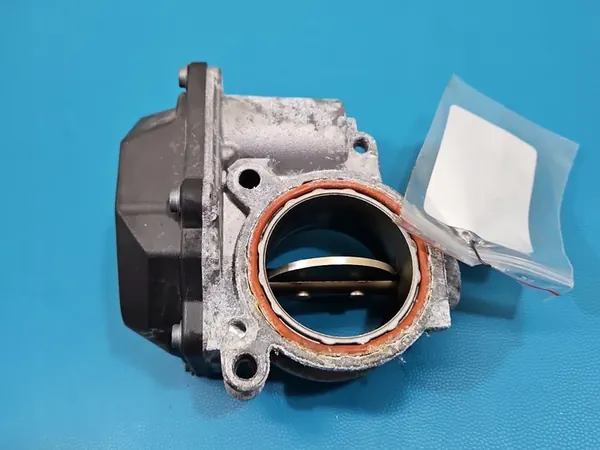 Corpo de borboleta AUDI Q5 08- 057128063D 3.0 TFSI image 9