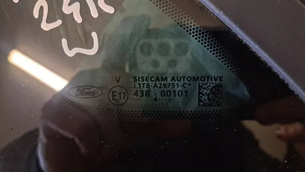 Vidro traseiro esquerdo Ford Puma 2024 OEM L1TB-A29751-C image 3
