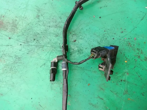 Front Windshield Washer Nozzles BMW X5 E70 image 4