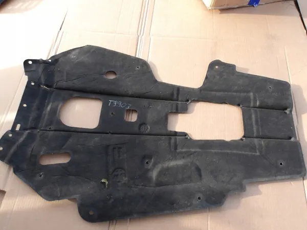 Audi Q8 2019 motorrums värmesköld OEM 50536147 image 4