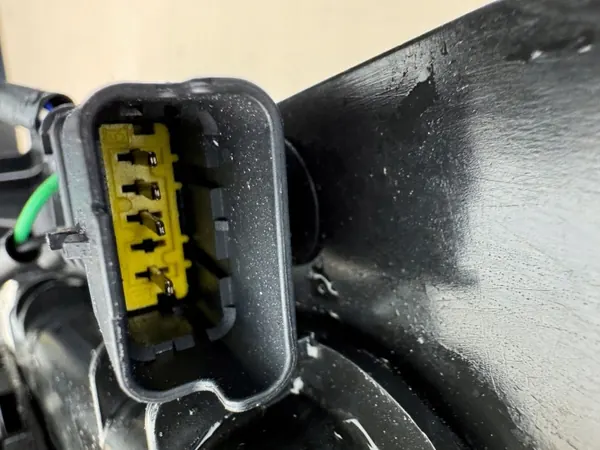 Tanque AdBlue OEM 9822257280 para Citroen Expert image 3