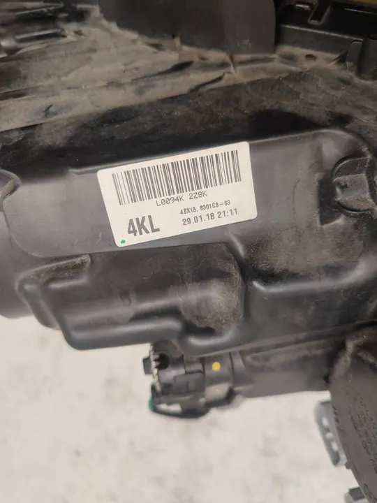 Mitsubishi OE 8301C8-63 faro image 4