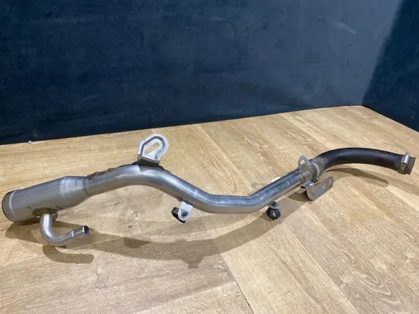 Brandstoftankvulpijp OEM K8D2-9032-EB voor Range Rover Evoque II image 3