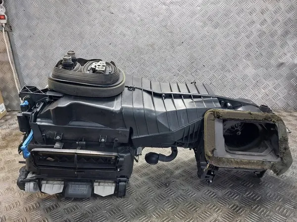 Verwarmingshuis Jetta V 1.9 TDI image 4