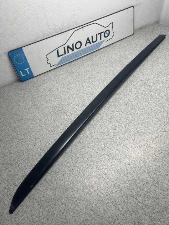 Tuulilasin suojus BMW 5 Touring E61 OEM 51317045447 image 2