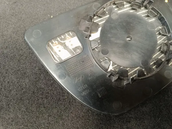Insert espelho esquerdo OEM 30182294 para Hyundai Bayon/i20 image 4