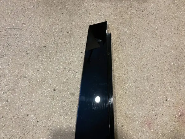 BMW X7 G07 Takaikkunan Lista Vasen Puoli OEM 7453843 image 4