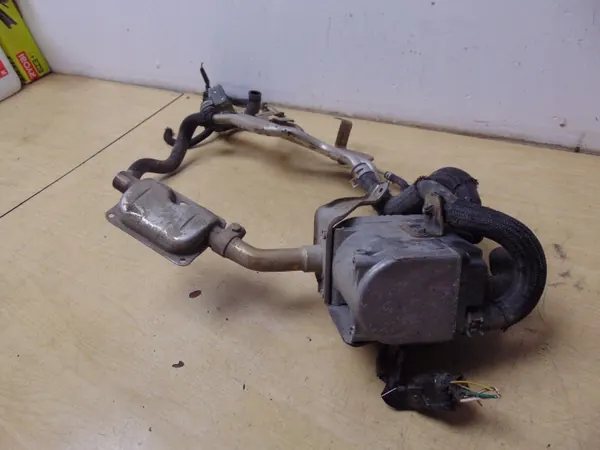 Webasto-lämmitin OEM 252421 Toyota Versolle 09-18 image 5