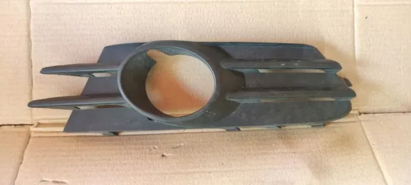 Griglia paraurti LWEA VW Scirocco 1K8 OEM image 2