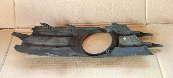 Griglia paraurti LWEA VW Scirocco 1K8 OEM image 4