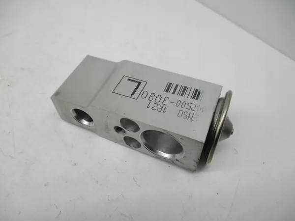 Laajennusventtiili OEM 447500-3080 i-MiEV/C-Zero/ION image 2