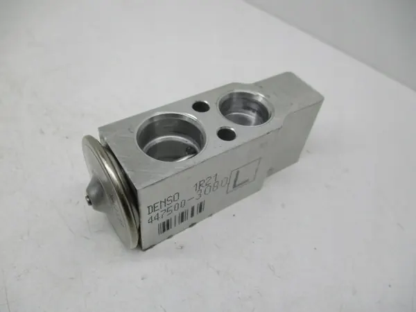Laajennusventtiili OEM 447500-3080 i-MiEV/C-Zero/ION image 3