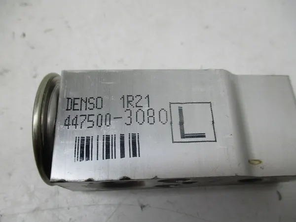 Laajennusventtiili OEM 447500-3080 i-MiEV/C-Zero/ION image 4