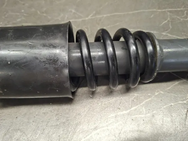 Fahrwerkshalter Kabine OEM A9613103355 Mercedes MP4/5 image 3