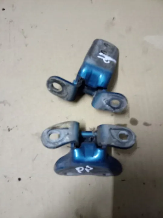 Hastes de porta dianteira direita Toyota Yaris III 2011 image 1