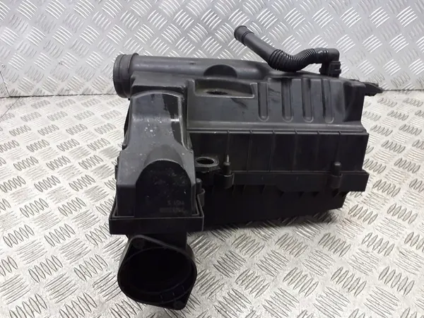 Ilmansuodattimen kotelo VW GOLF PLUS 1.9L diesel 1K0129620F image 3