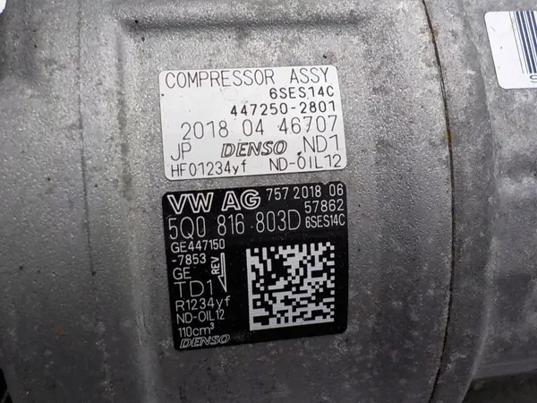 Bomba compresor A/C SEAT OEM 5Q0816803D - Usado image 3