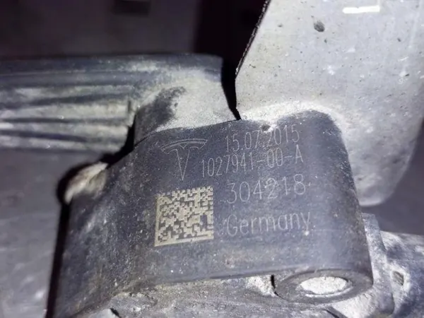 Tesla Model S Fram vänster nivåsensor OEM 102794100A image 3