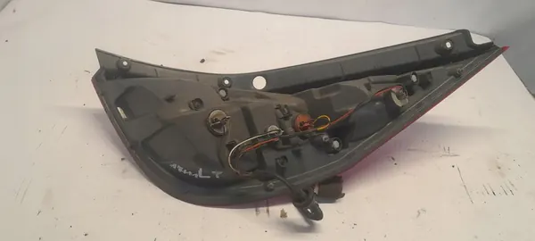 HYUNDAI I30 I LIFT HB Luz Trasera Izquierda 924012R0 image 2