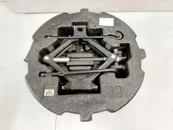 Radschlüssel OEM 1 für Kia Optima 3 Kofferraum image 2