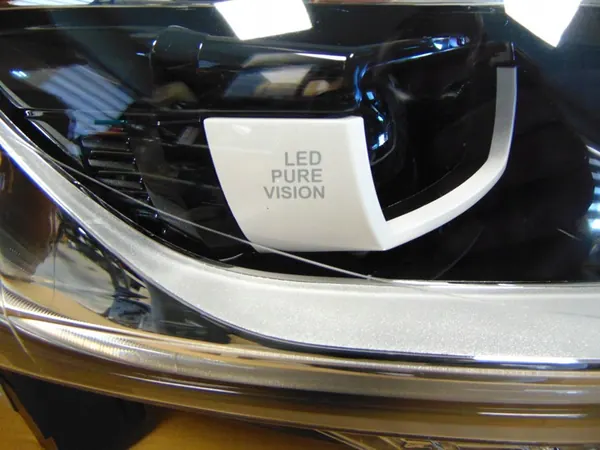 Oikea etuvalaisin Renault Kadjar Lift Full LED image 4