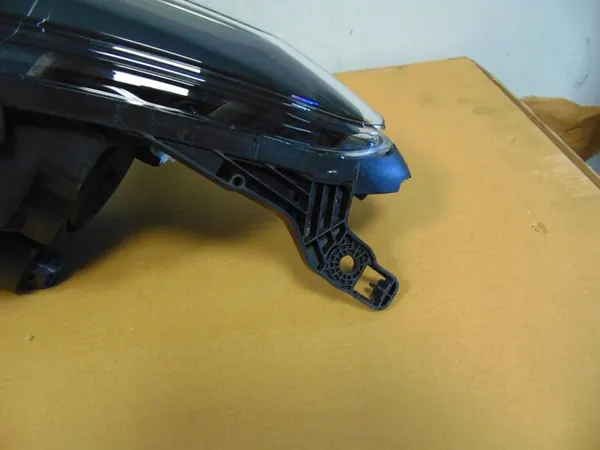 Oikea etuvalaisin Renault Kadjar Lift Full LED image 8