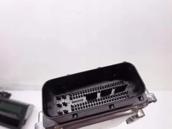 AdBlue-Modul OEM R2AX18701D für Mazda CX-7 2.2 Diesel image 5
