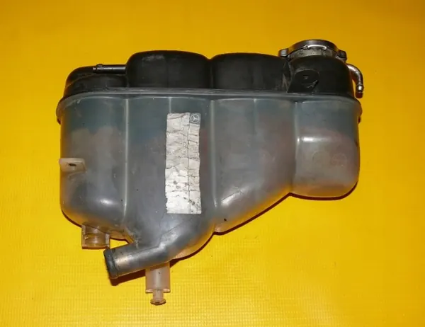 Réservoir d'expansion OEM 1405001349 Mercedes Classe S image 3