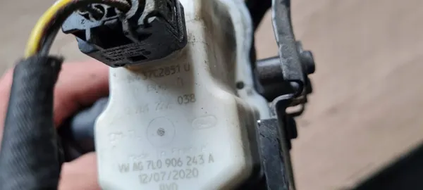 Aktivkohlefilterpumpe 4M4201997G für Audi Q8 image 10