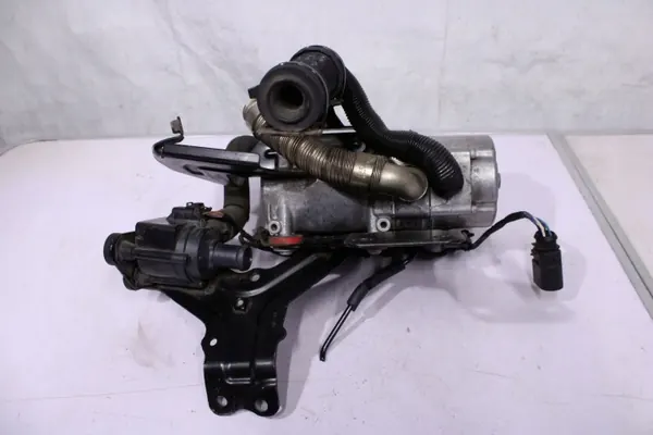 Webasto Värme Audi Q7 OEM 4M0265081AG - Begagnad image 3
