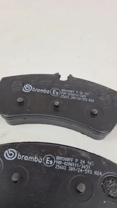 Brembo Jarrupalat OEM P 24 160 Taka Ford Transitille image 6