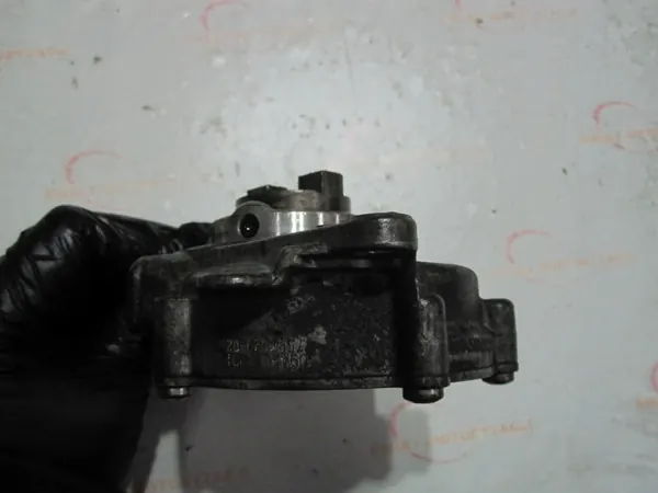 Bomba de vacío OEM 7597920-02 para Citroen DS3 1.6 VTI image 6