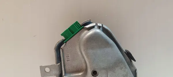Audi A6 C6 4F Ohjauslukon Lukitus OEM 4F0905852E image 4