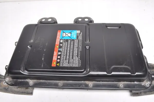 Batterie Ford Kuga III OEM PZ1810B759BB Occasion image 4