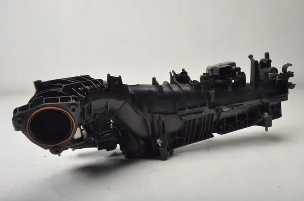 BMW F10 F11 F20 F21 F30 F31 F32 2.0 D Coletor de admissão 8513655 image 4