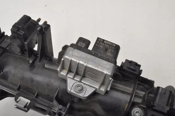 BMW F10 F11 F20 F21 F30 F31 F32 2.0 D Coletor de admissão 8513655 image 8