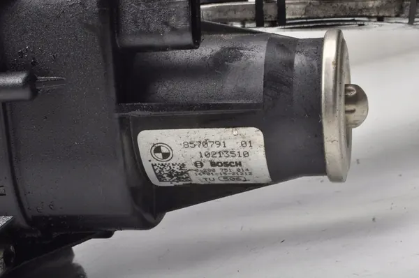 BMW F10 F11 F20 F21 F30 F31 F32 2.0 D Coletor de admissão 8513655 image 9