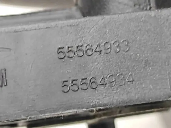 Inlaatspruitstuk OEM 55564934 voor Opel Astra H Estate image 3