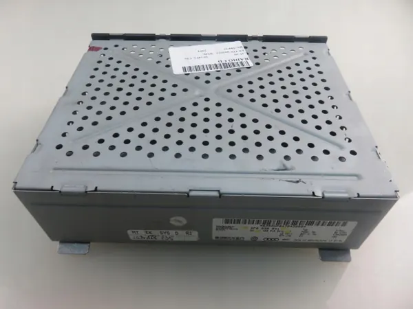 Käytetty Becker-tuner Audi A6 C6 OEM 4E0910541C image 9