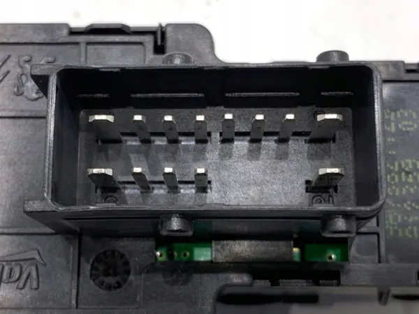 PEUGEOT 208 I Raam Schakelaar 96758211ZD Hatchback image 4