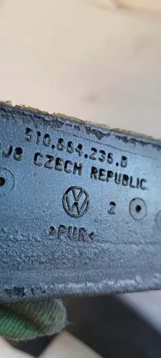 VW Golf Sportsvan stänkskärm isoleringssats OEM 510864235B/236B image 3