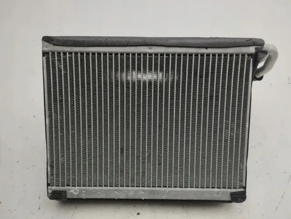Citroen C4 III e-C4 2021 Noyau Chauffage A/C OEM 7015011028 image 7